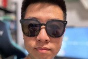 夏日必备！太阳镜的选择与鉴赏（探寻时尚与功能的完美结合，了解太阳镜的特点与品牌）